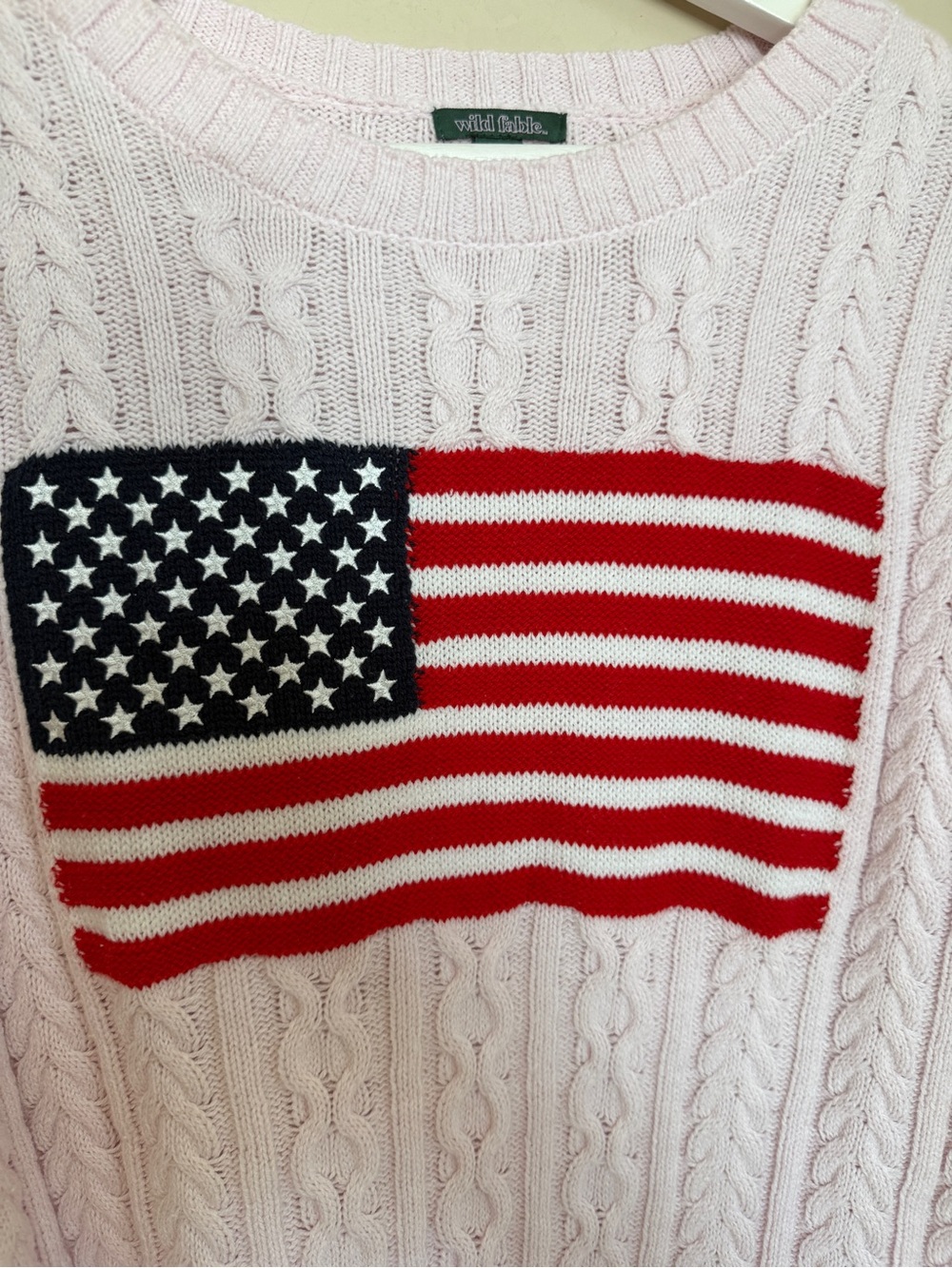 Wild Fable Women’s Pink Cable-Knit Sweater Flag Design Motif Large - Picture 3 of 8